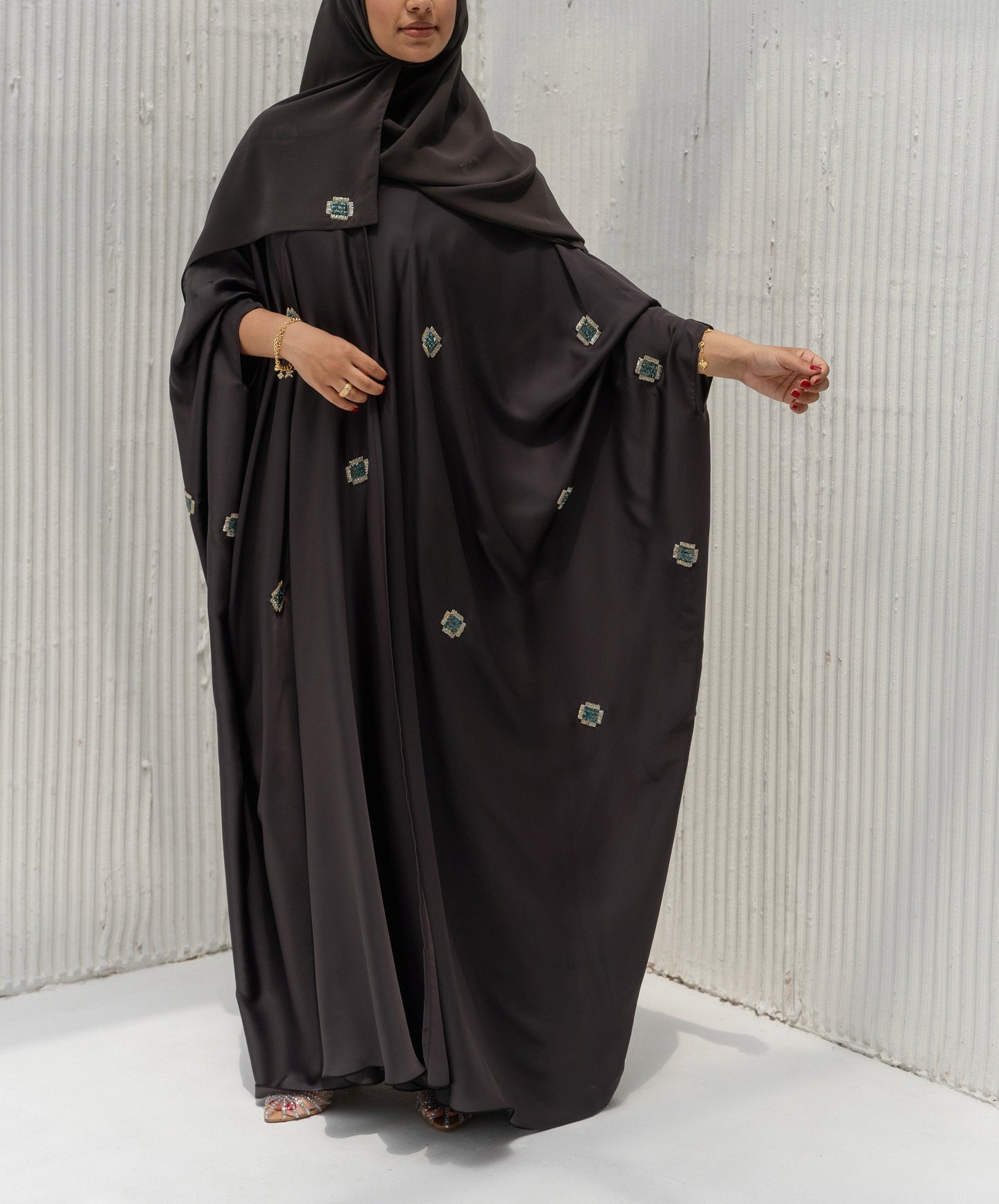 Abaya Zyneb