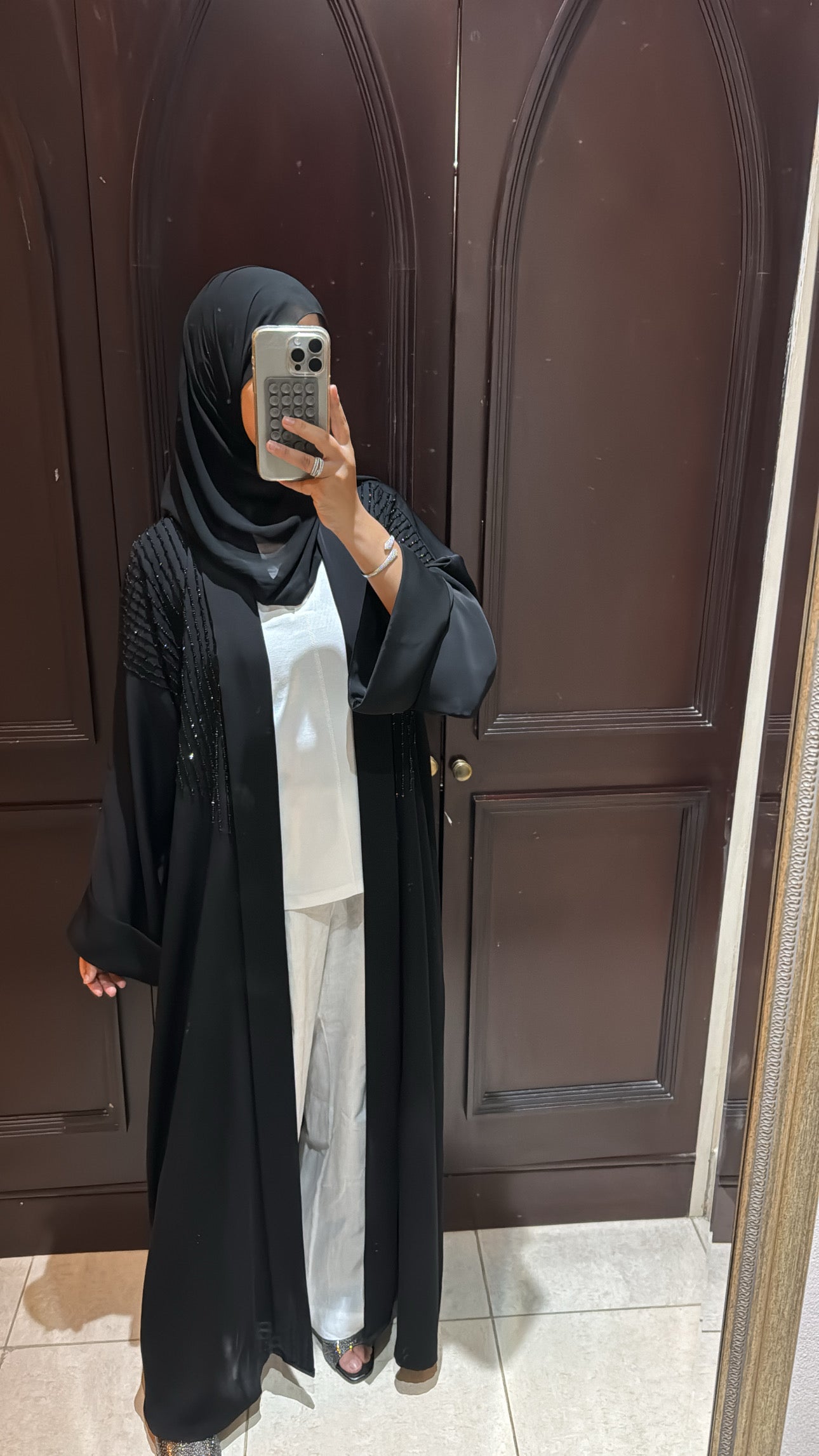 Abaya sahar