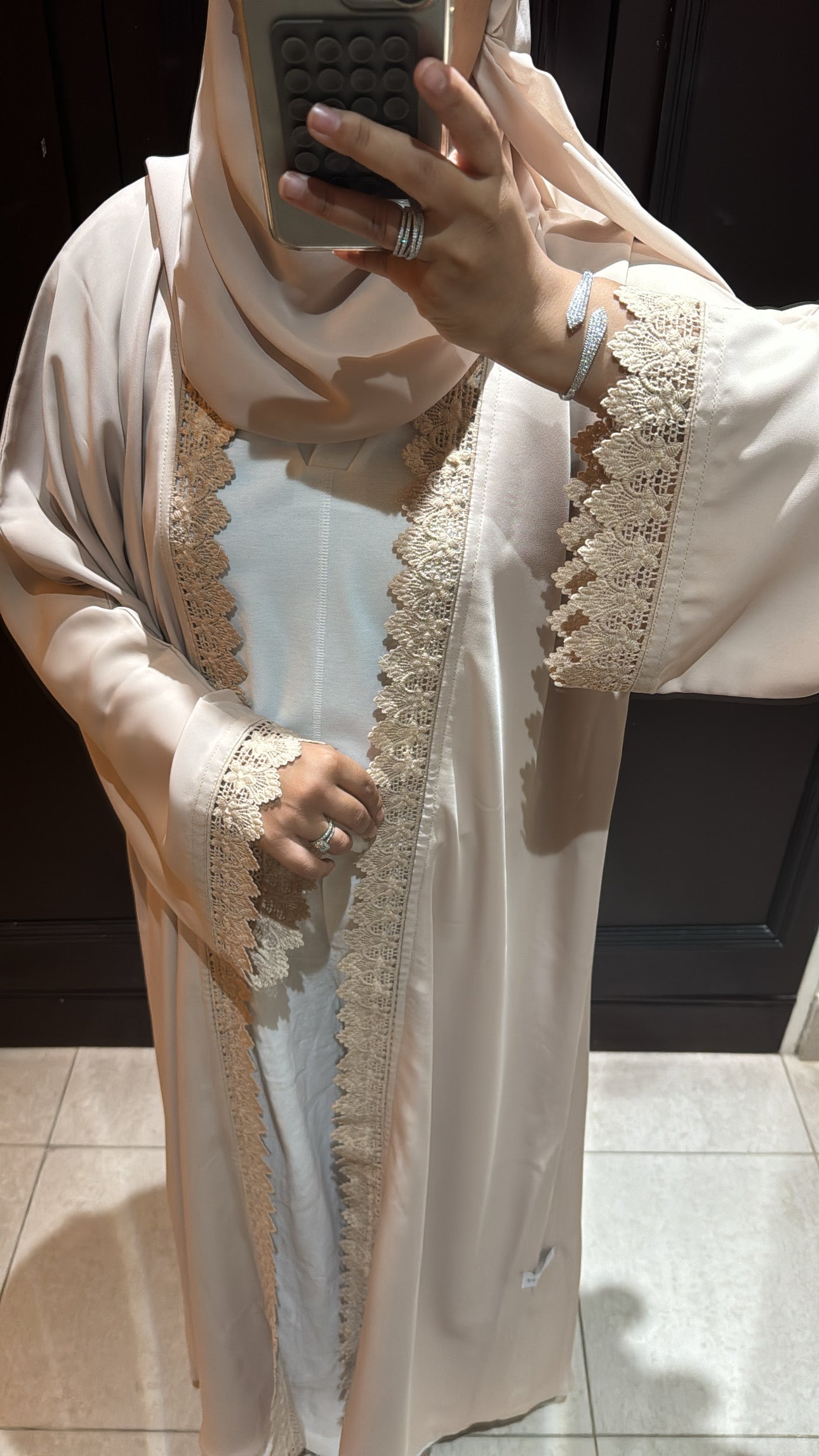 Abaya shirine beige