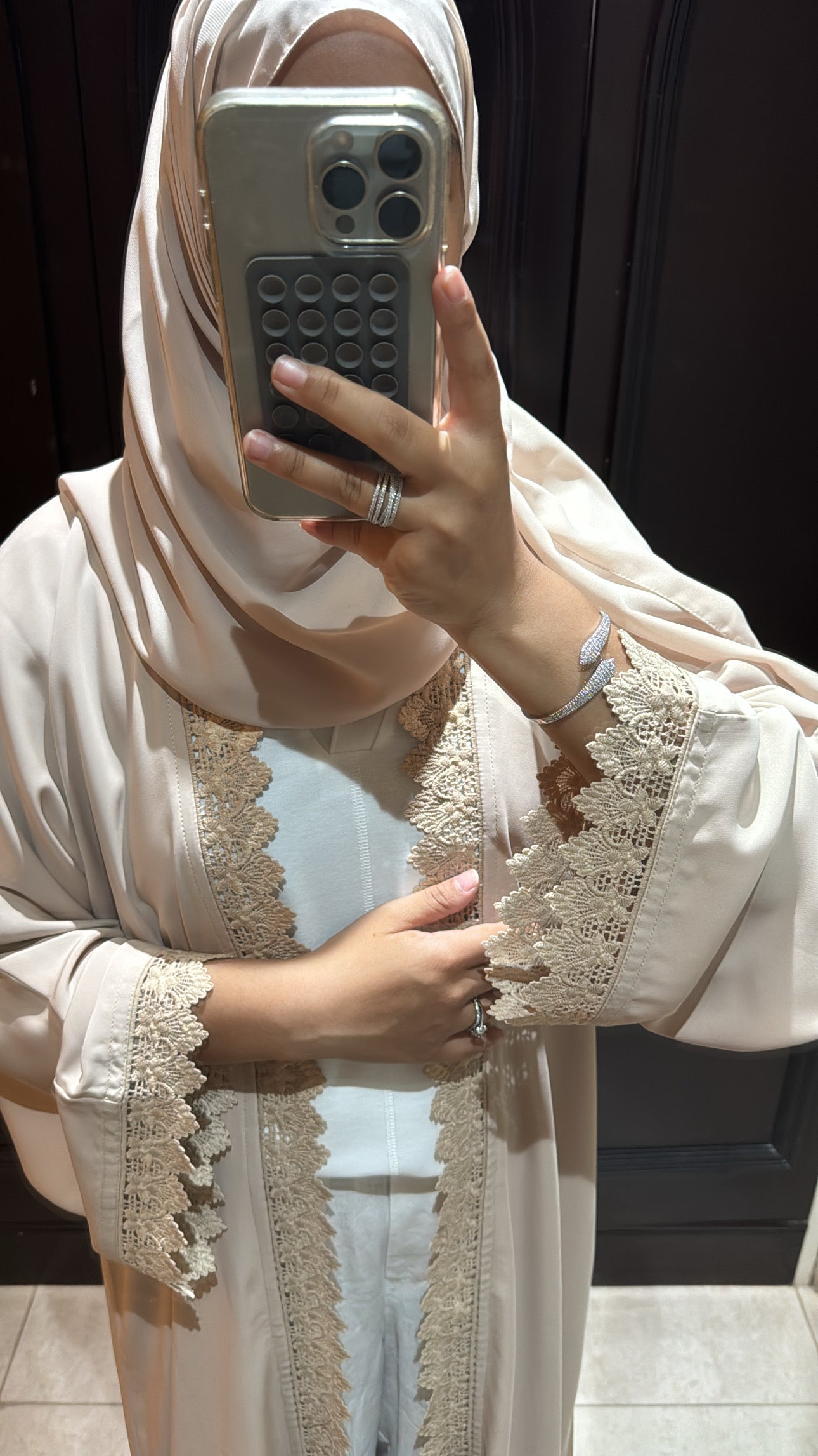 Abaya shirine beige