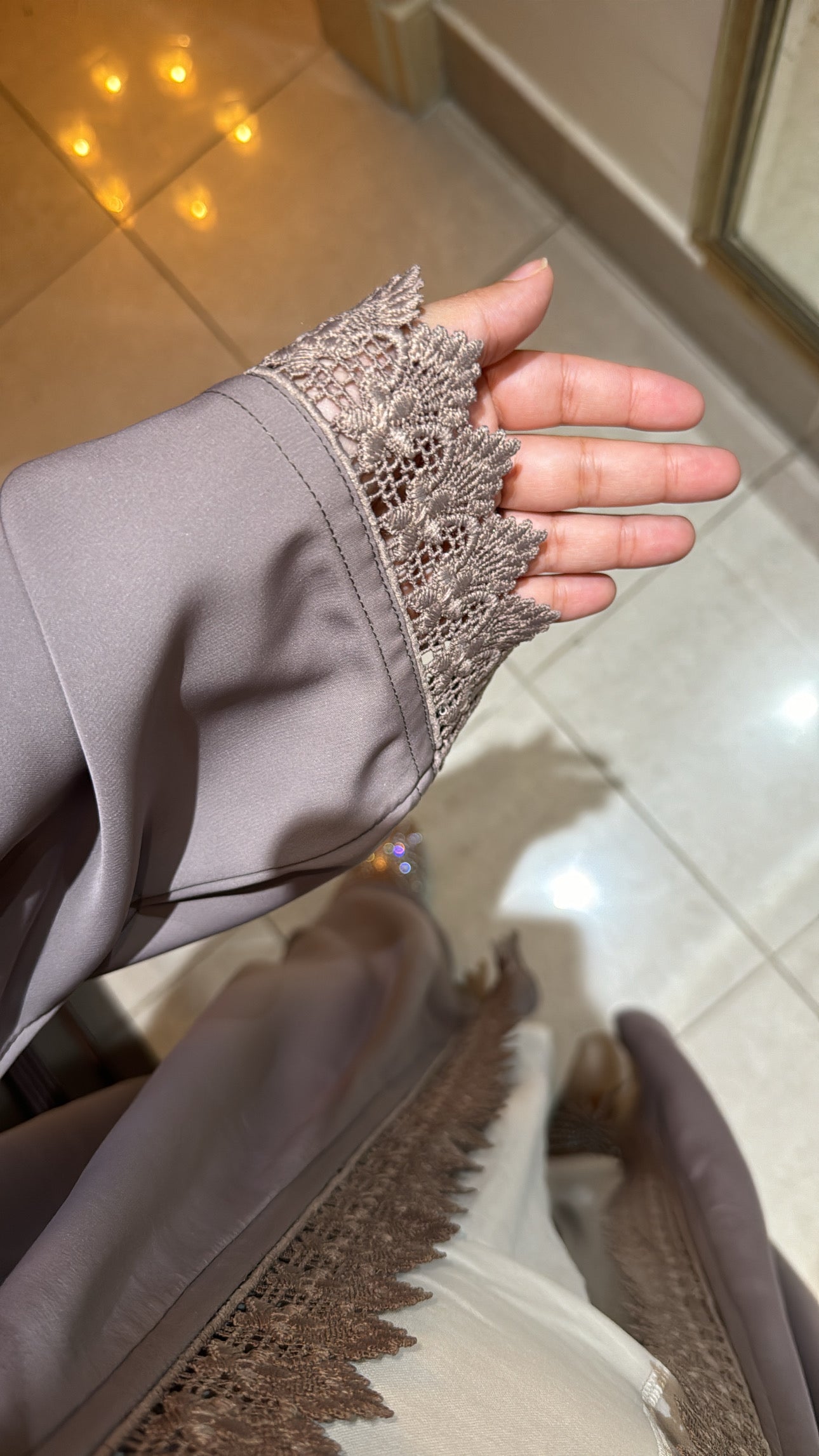 Abaya shirine Taupe