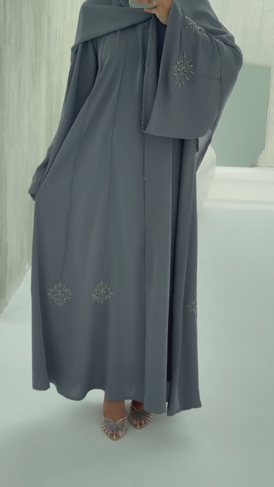 Abaya Nareen